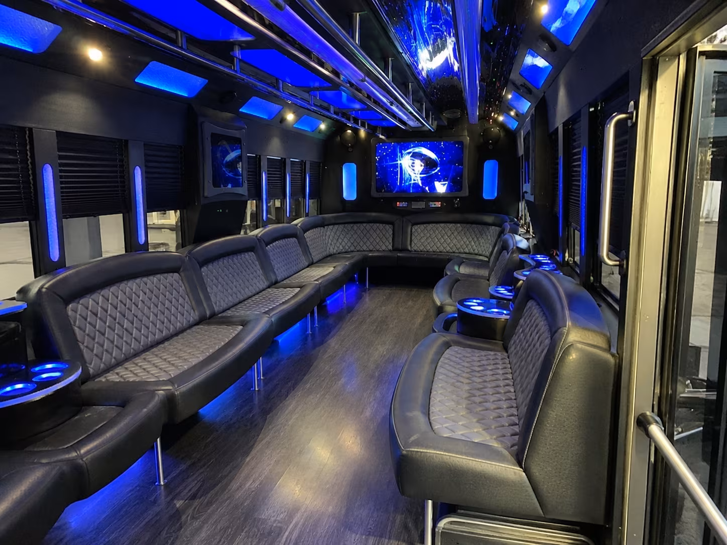 hemet 28 passenger party bus interior