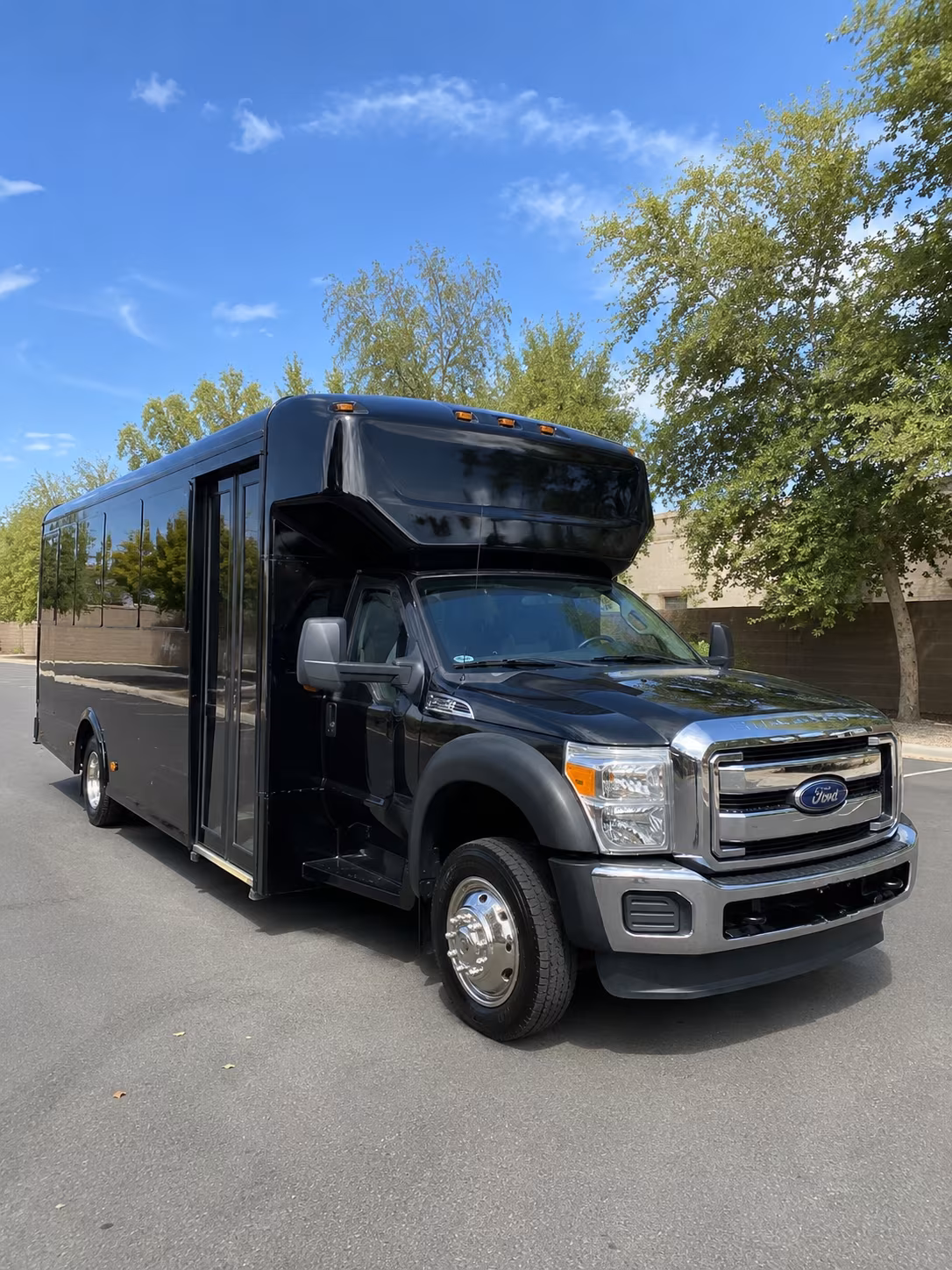 hemet holiday party bus rental